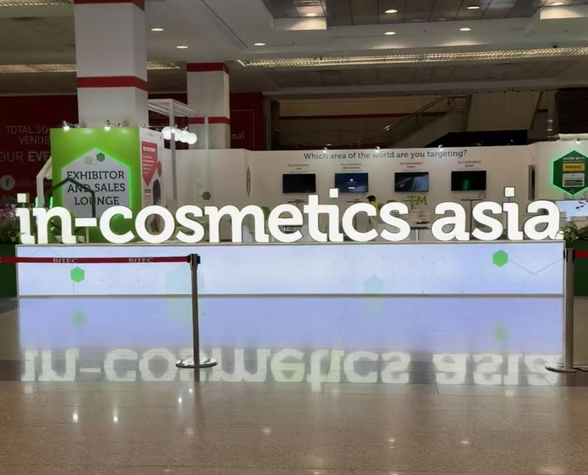 Synlotic Biotech présente SynBio Power au salon In-Cosmetics Asia 2025, suscitant un intérêt important du marché